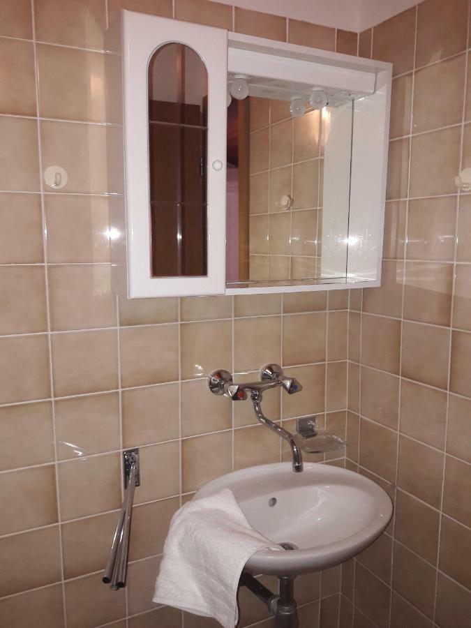 Small Apartment Merica Novalja Kültér fotó